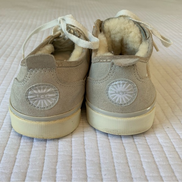 COPY - Ugg wool lined sneakers, size 7 - Picture 3 of 8